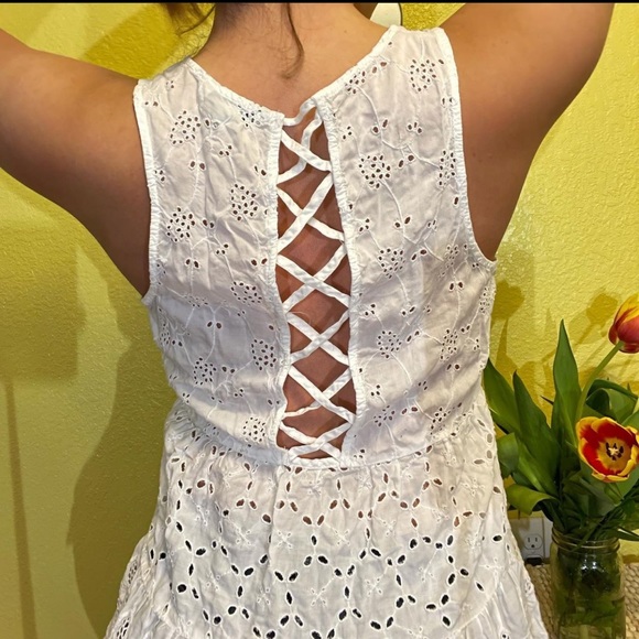 Top - Picture 2 of 2